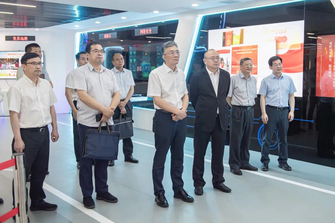 福建信管局一行到福建廣電網(wǎng)絡(luò)、中廣電移動福建分公司調(diào)研廣電5G建設(shè)工作